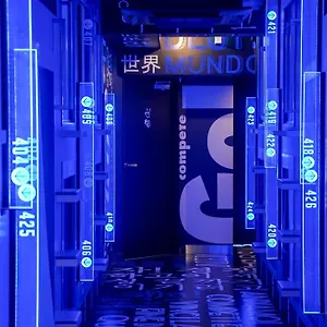  Hostal Esports E-zone 電脳空間 Japón